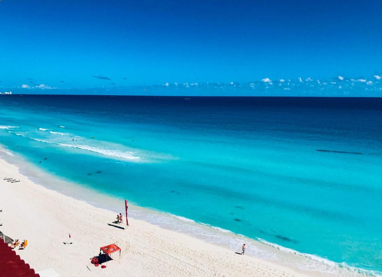 Beachside Apartments Cancun Bagian luar foto