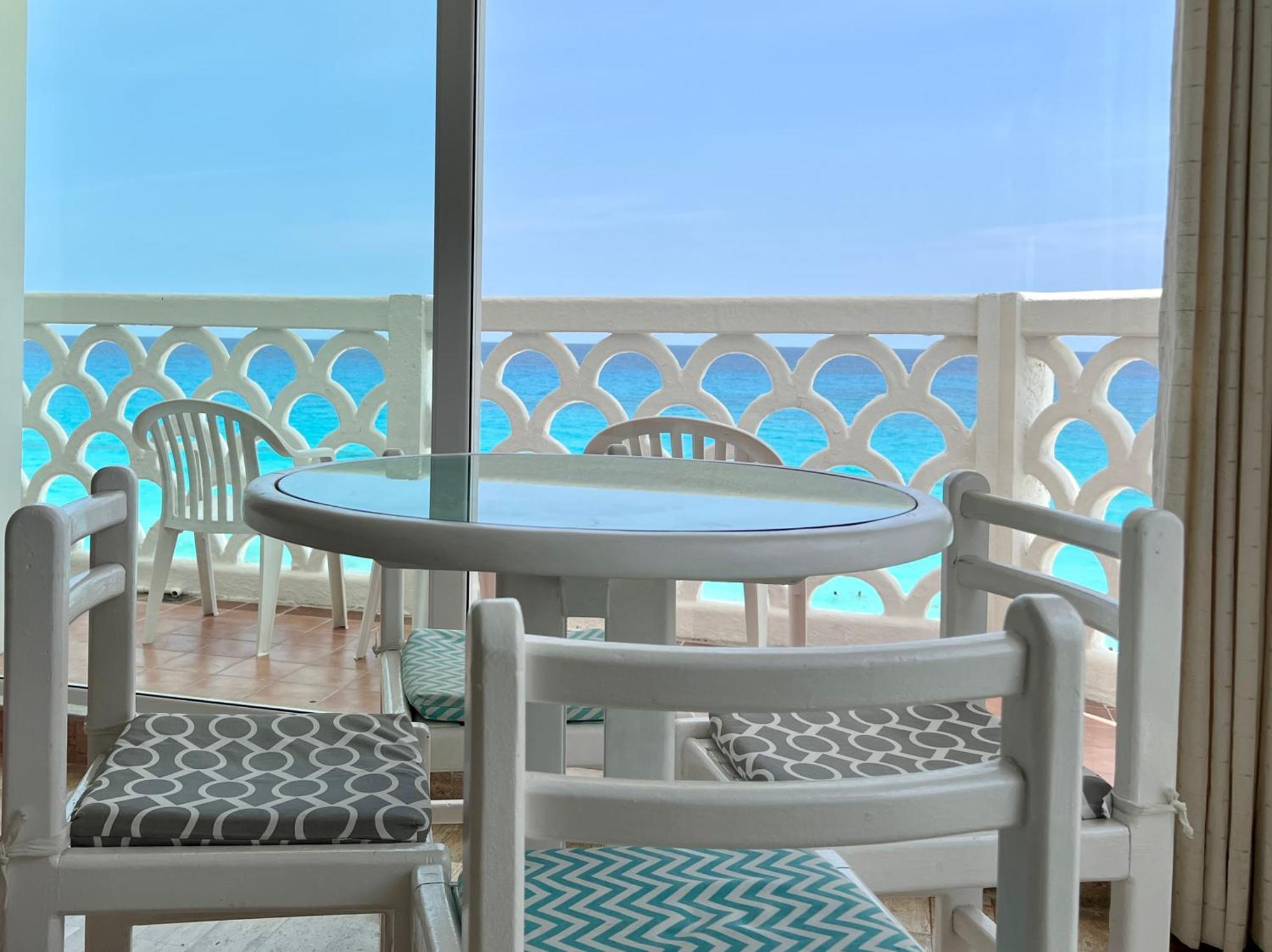 Beachside Apartments Cancun Bagian luar foto