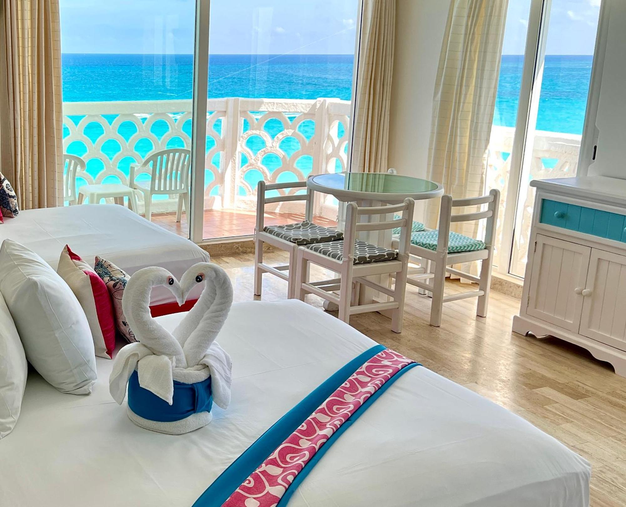 Beachside Apartments Cancun Bagian luar foto