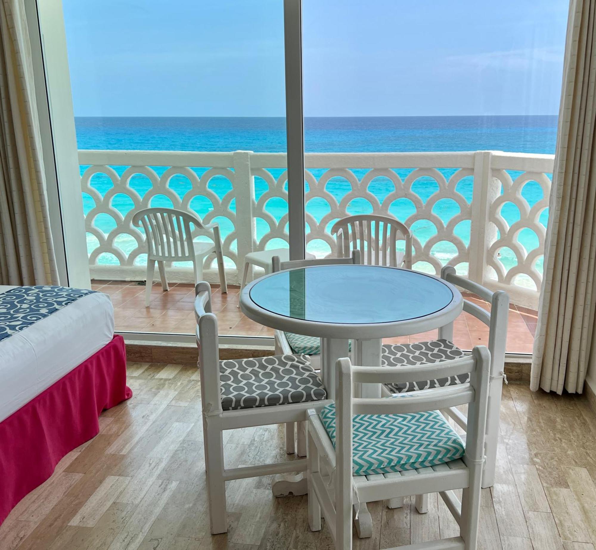 Beachside Apartments Cancun Bagian luar foto