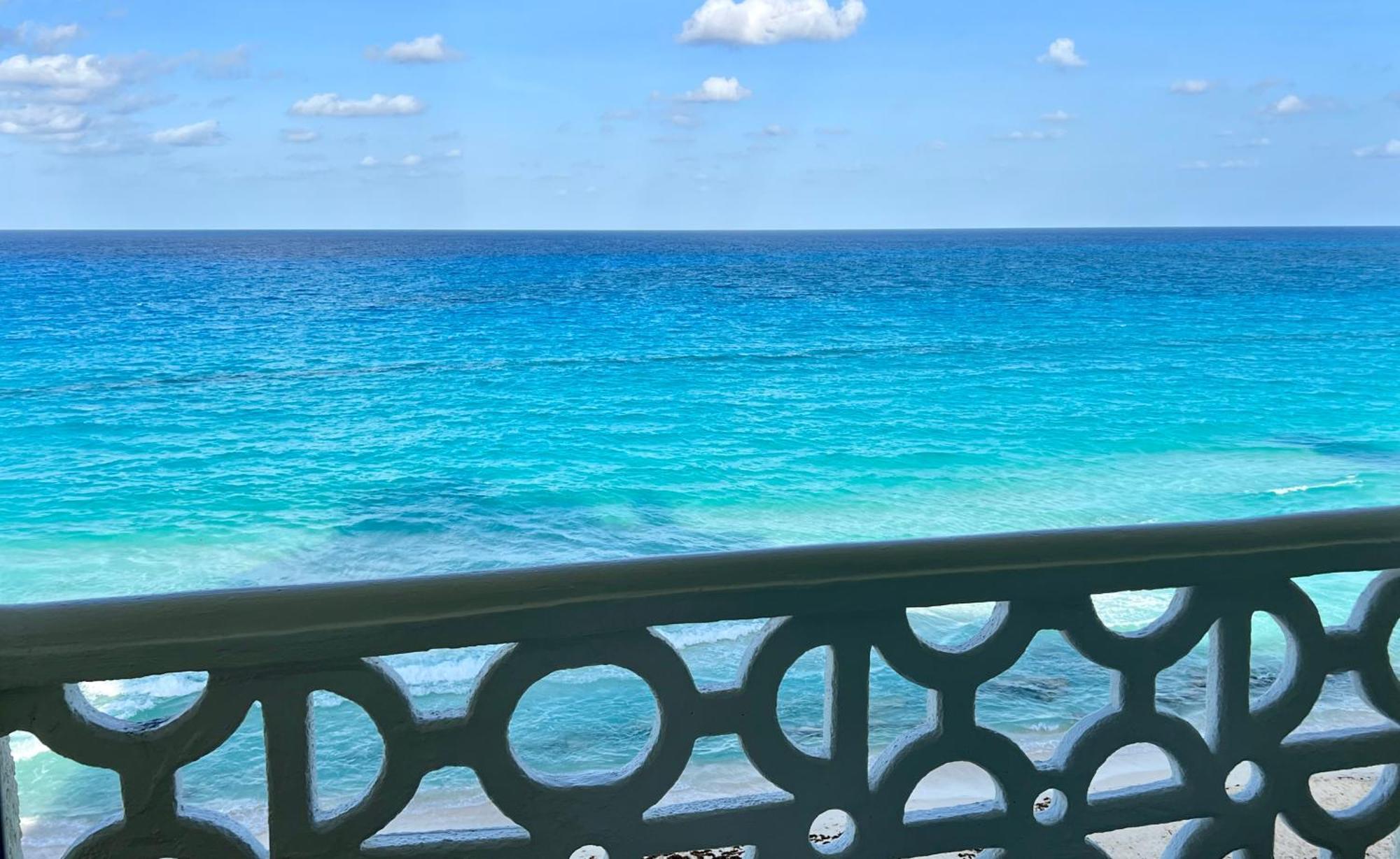 Beachside Apartments Cancun Bagian luar foto