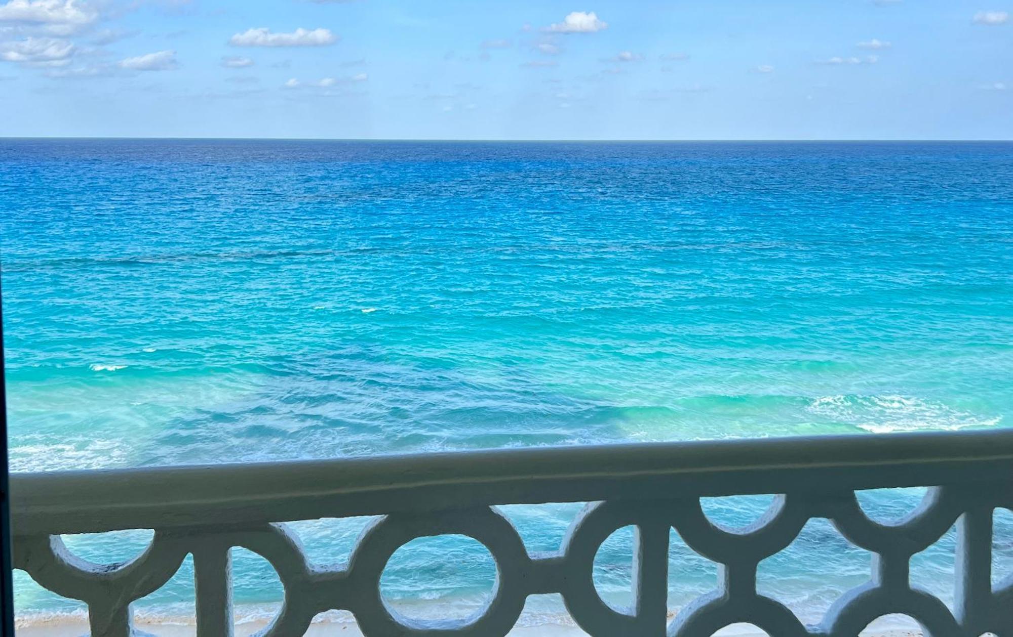 Beachside Apartments Cancun Bagian luar foto