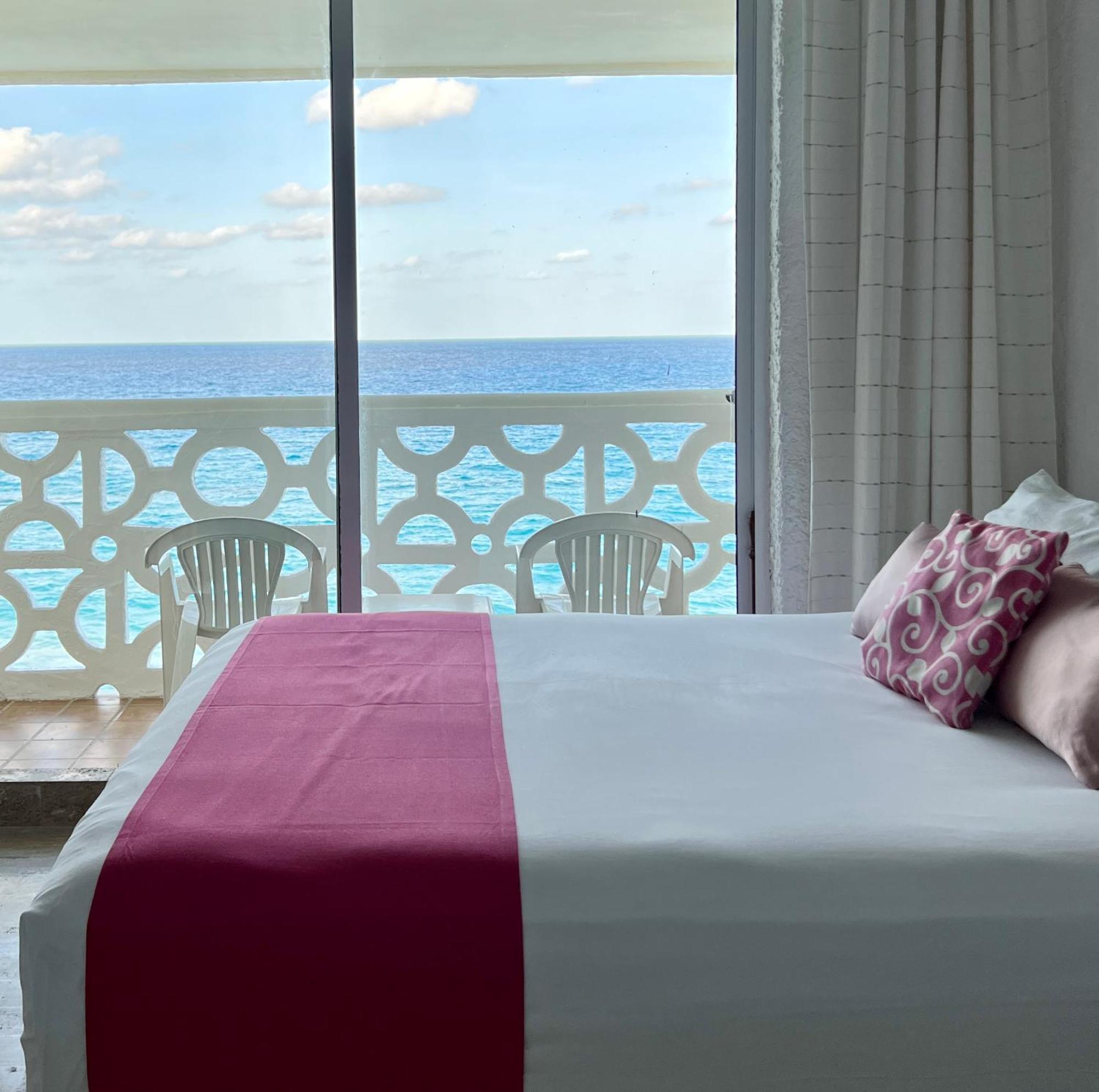 Beachside Apartments Cancun Bagian luar foto