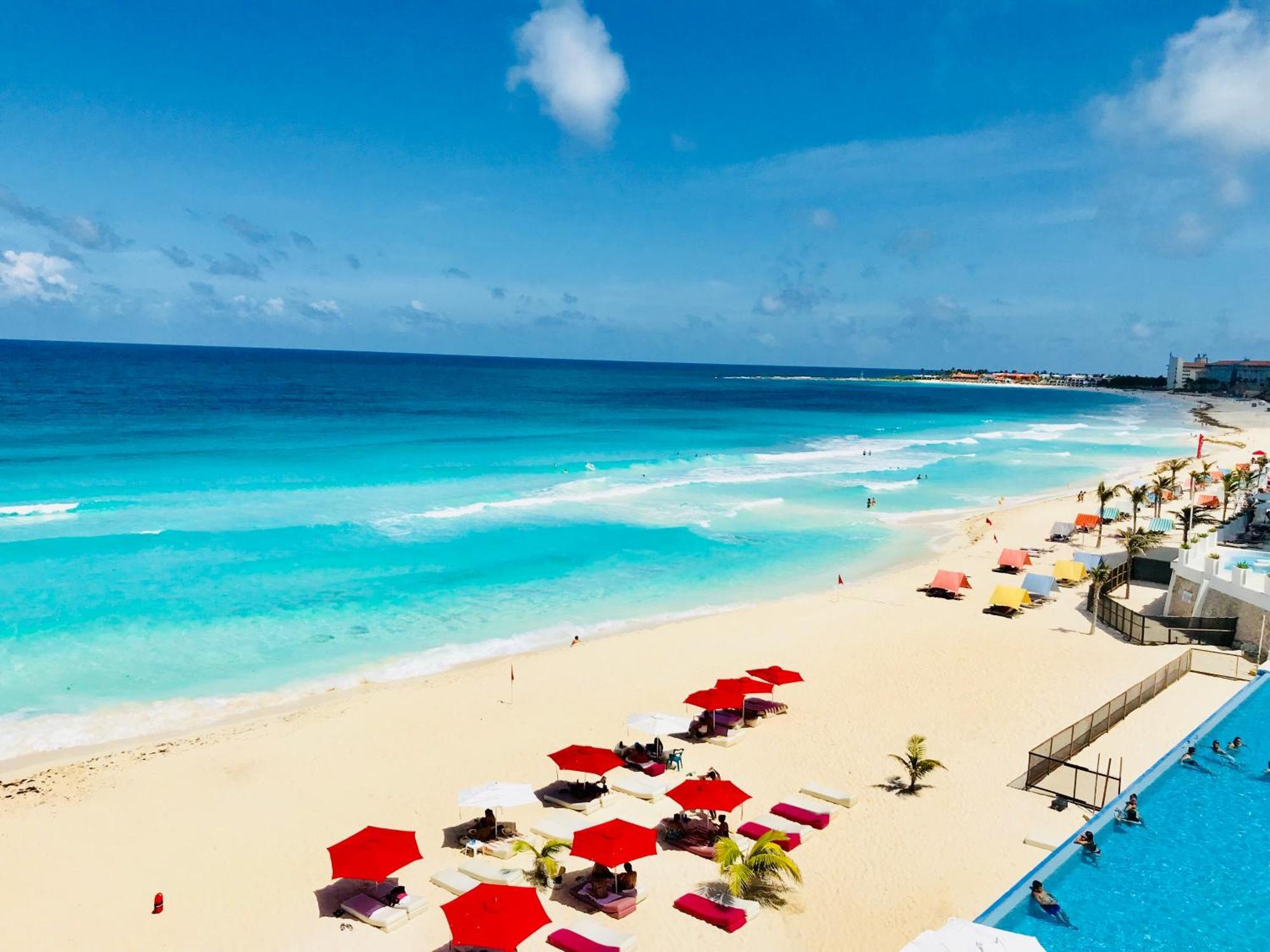 Beachside Apartments Cancun Bagian luar foto