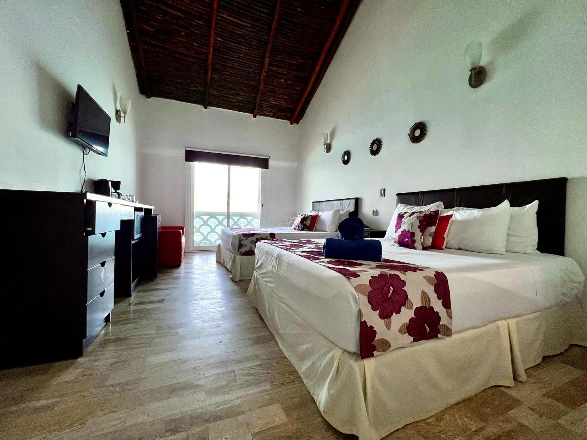 Beachside Apartments Cancun Bagian luar foto