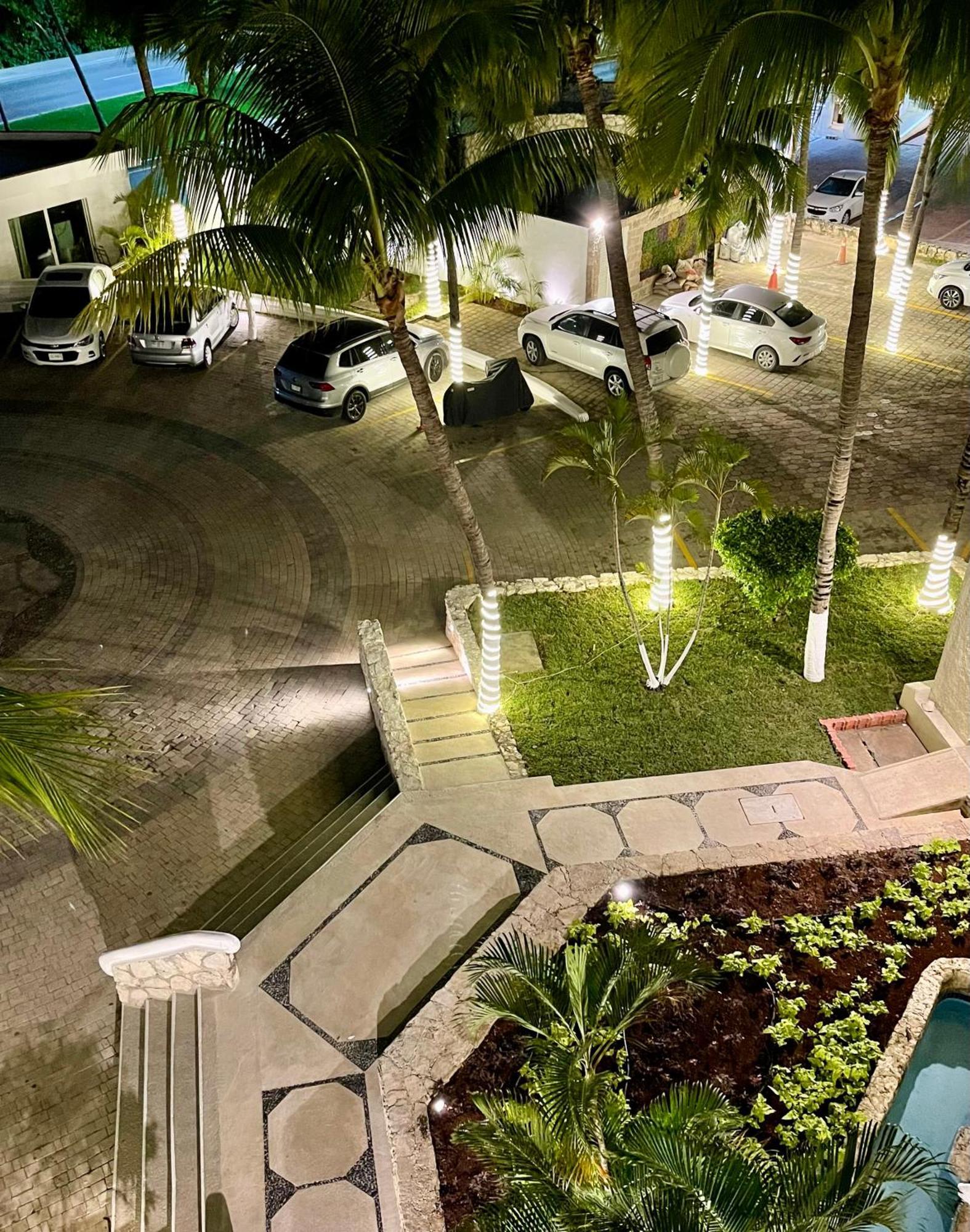 Beachside Apartments Cancun Bagian luar foto