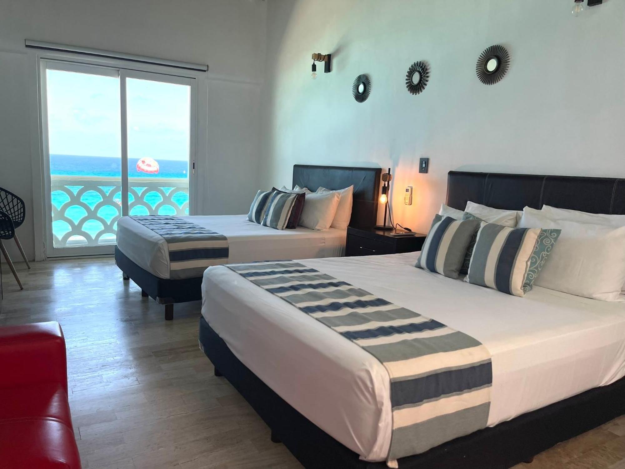 Beachside Apartments Cancun Bagian luar foto